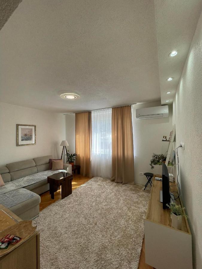Apartma Dzenx